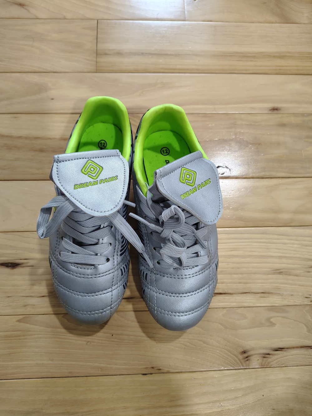 Dream Pairs Kids Soccer Cleats